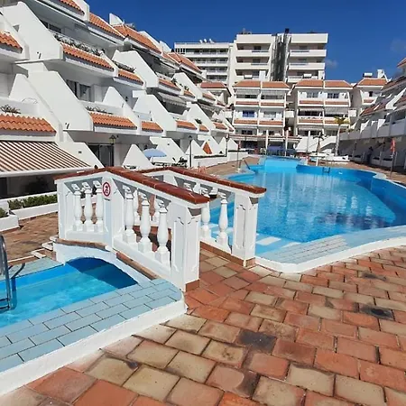 Floritas 1 Apartment
